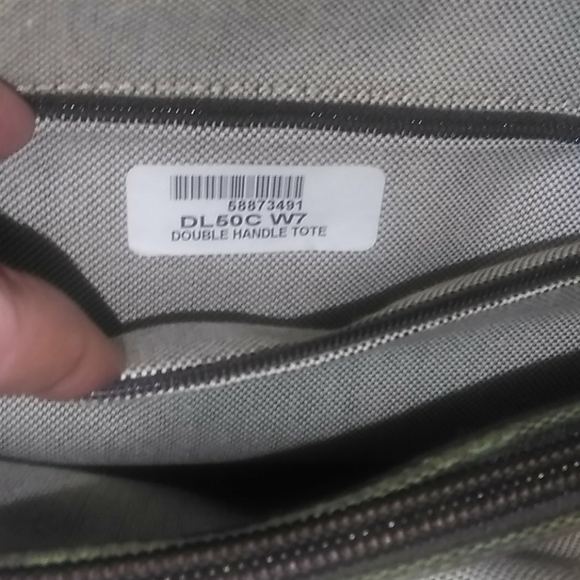 DOONEY & BOURKE TOTE With ACCESSORIES - Picture 8 of 13